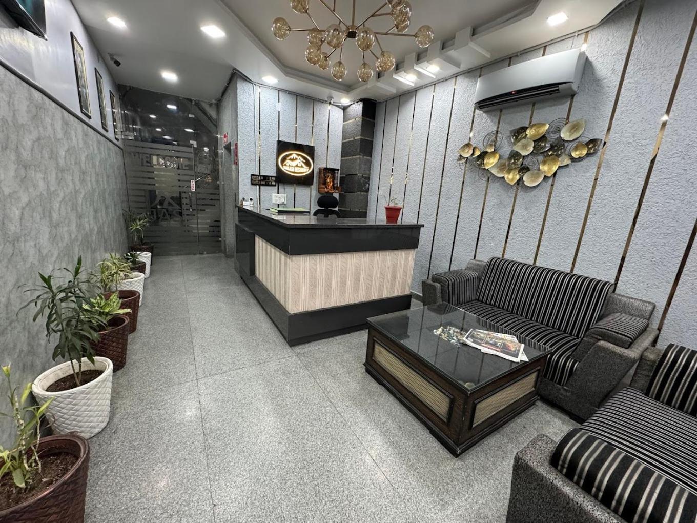 Hotel Kailash Residency Ришикеш Экстерьер фото
